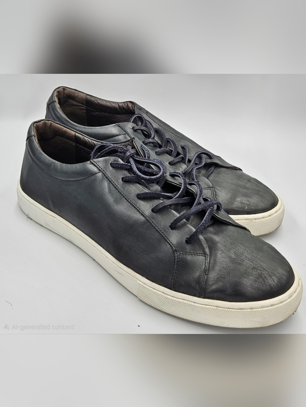 Men’s Freebird Newport Distressed Black/white Sneakers sz 12
